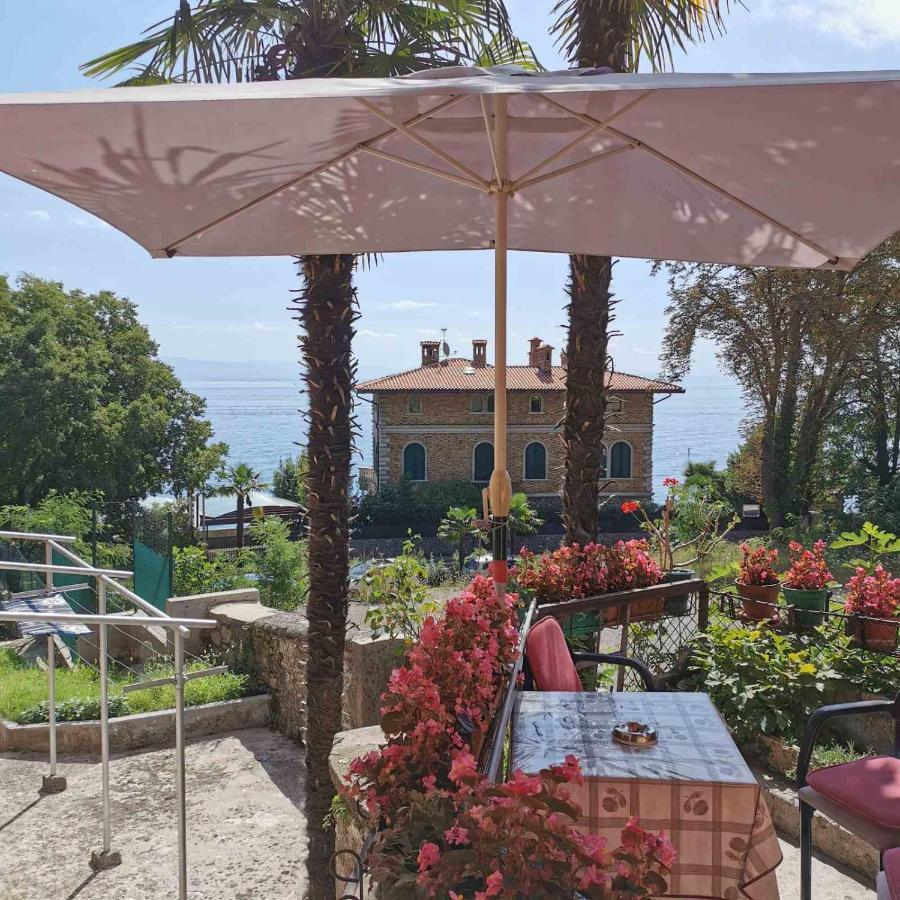 Villa Rose Apartment Lovran Exterior foto